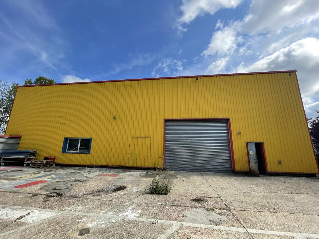 Local d'activité Coignières 1726m² Vente local d'activité Coignières Yvelines OVACT2315861 0